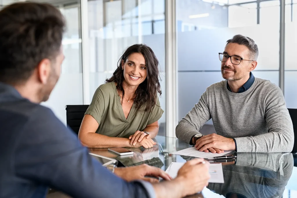 Geschäftspartner im Gespräch